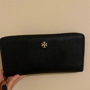 Tory Burch wallet